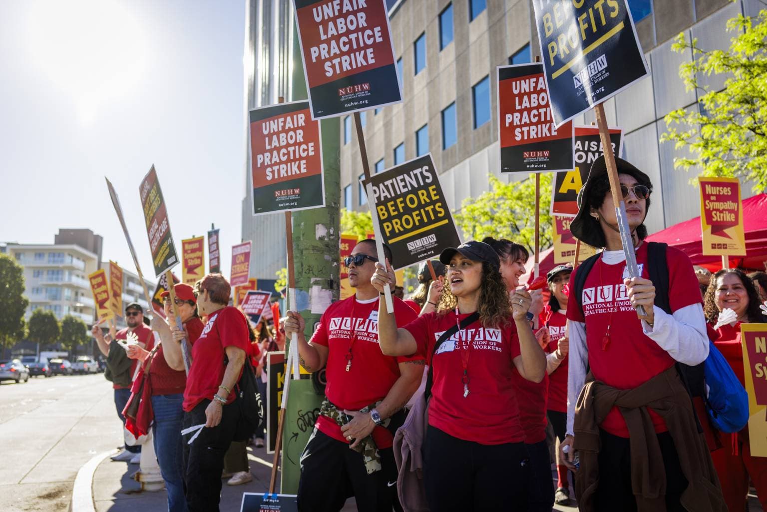 Kaiser Permanente Strike Over AI Mental Health Screening