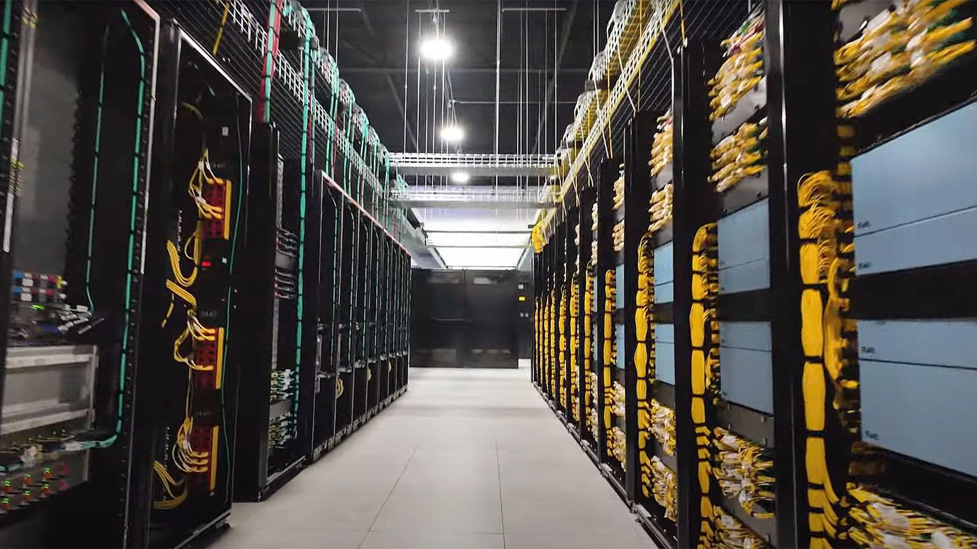 Oracle's AI Revolution: A Strategic Investment Opportunity